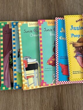 Junie B Jones Book Collection Girls Summer Beach Reading 14-16, 19, 21-25 plus 2